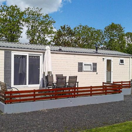 3 Bedroom Stunning Stacaravan In Tzummarum Eksteriør billede