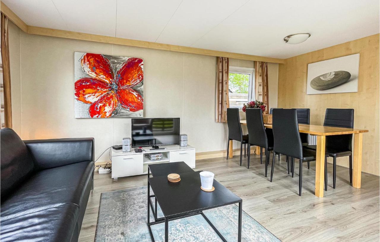 3 Bedroom Stunning Stacaravan In Tzummarum Eksteriør billede